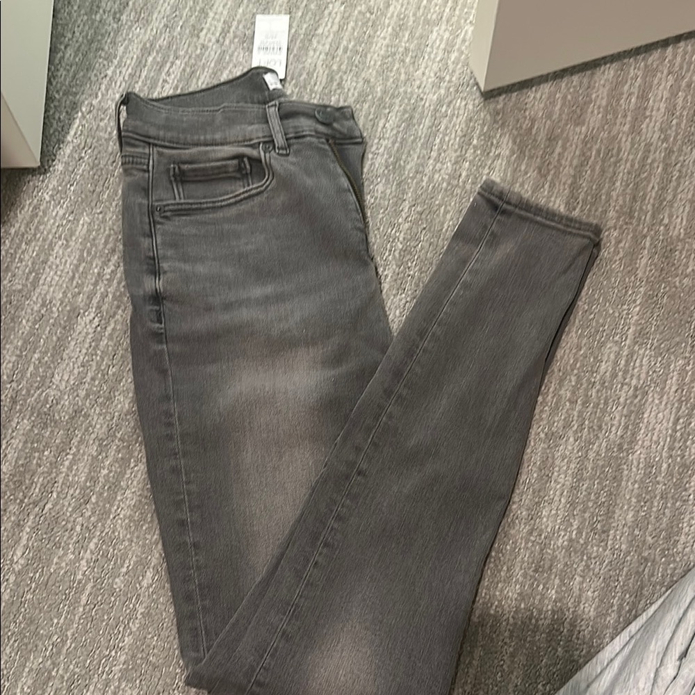 Stylish Gray Skinny Jeans